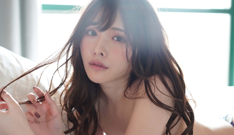 橋本ありな　顔写真